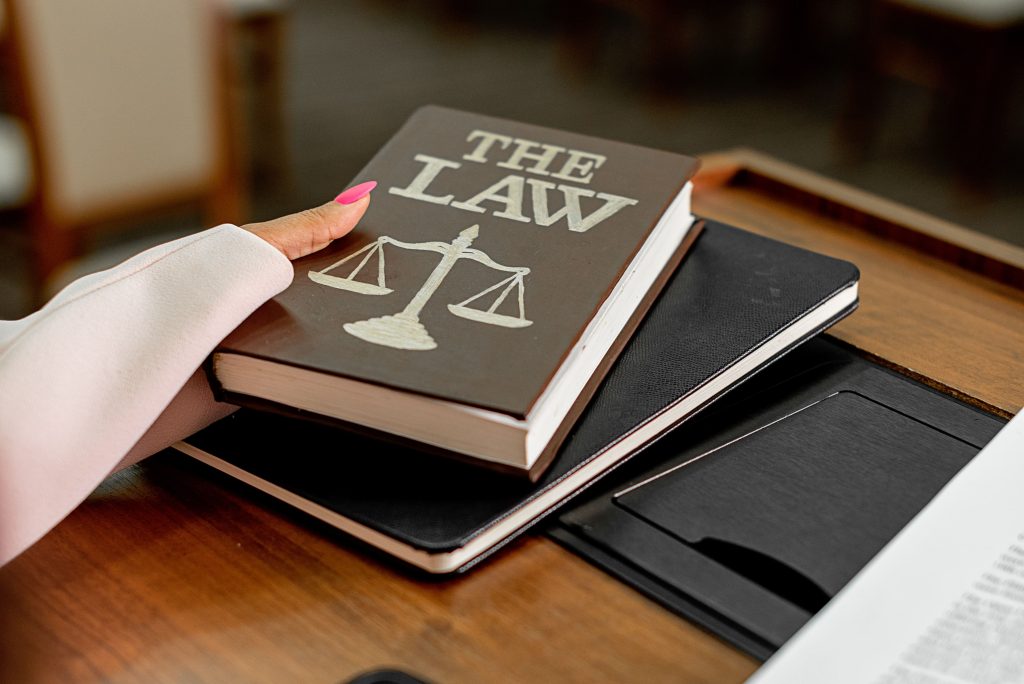 leyes y decretos